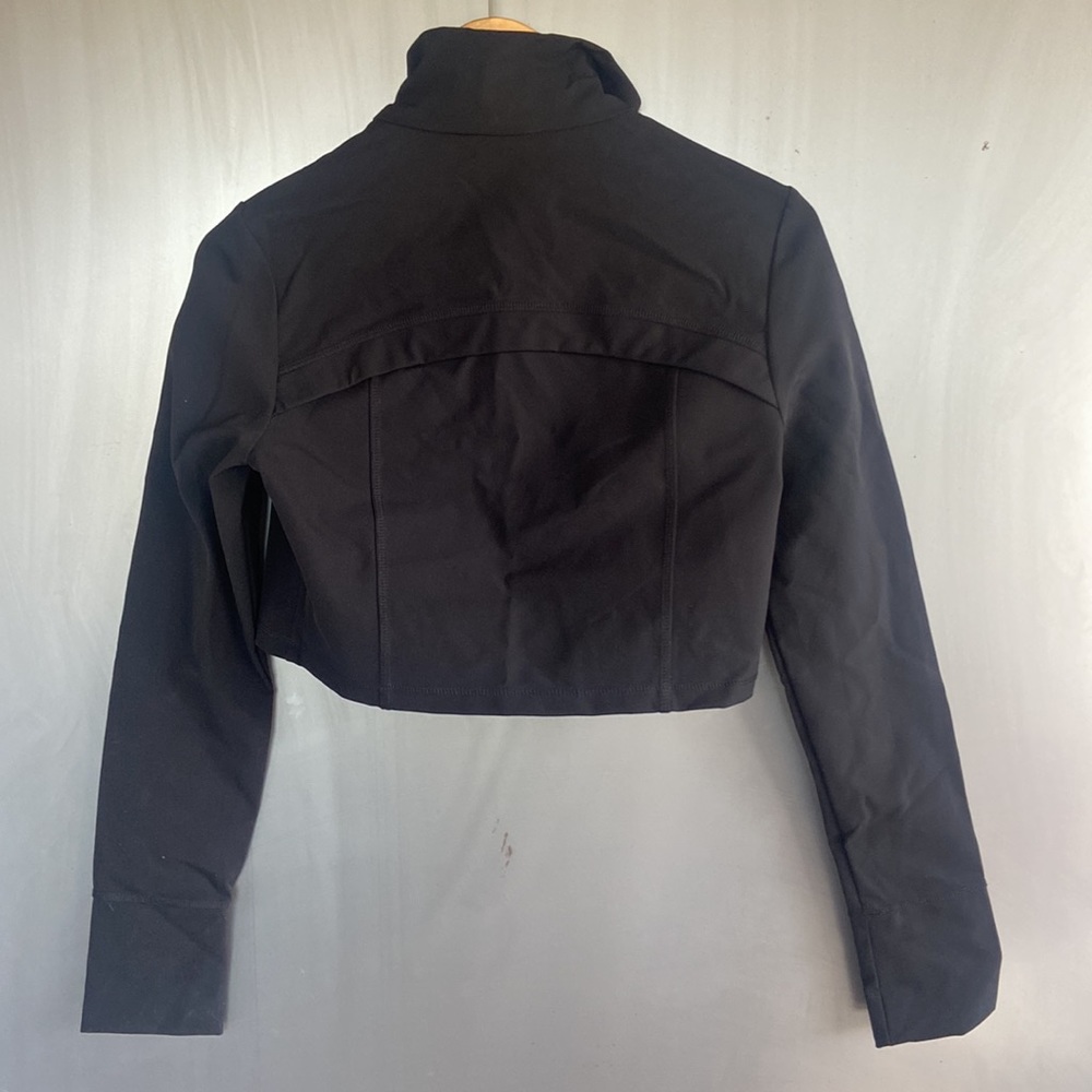 Cropped Workout Jacket - Picture 10 of 13